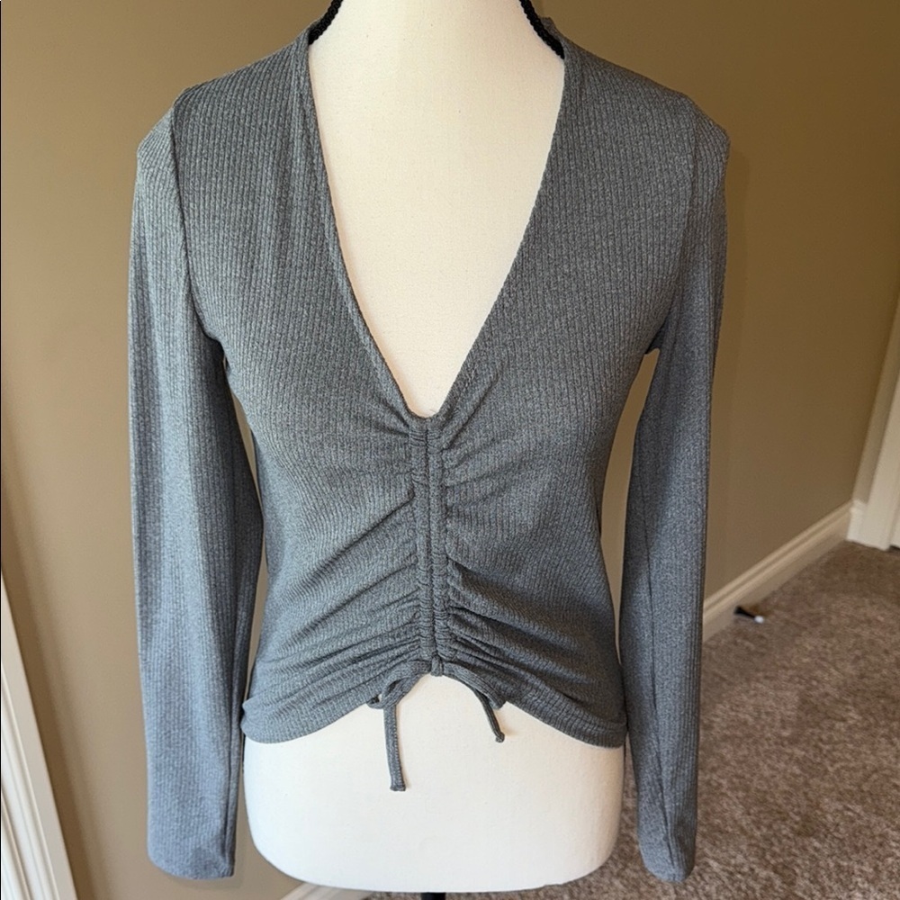 Streetwear Society Cropped Sweater Grey V-neck Ruched Drawstring Long Sleeve Top
